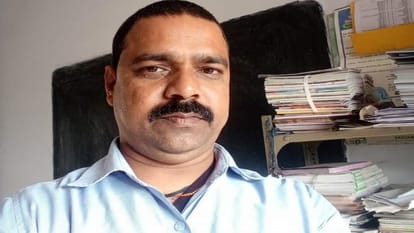 Father-son and lawyer died at two different places in a road accident in Bhagalpur