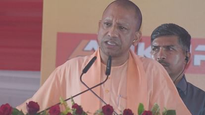 CM Yogi administered online oath of environmental protection