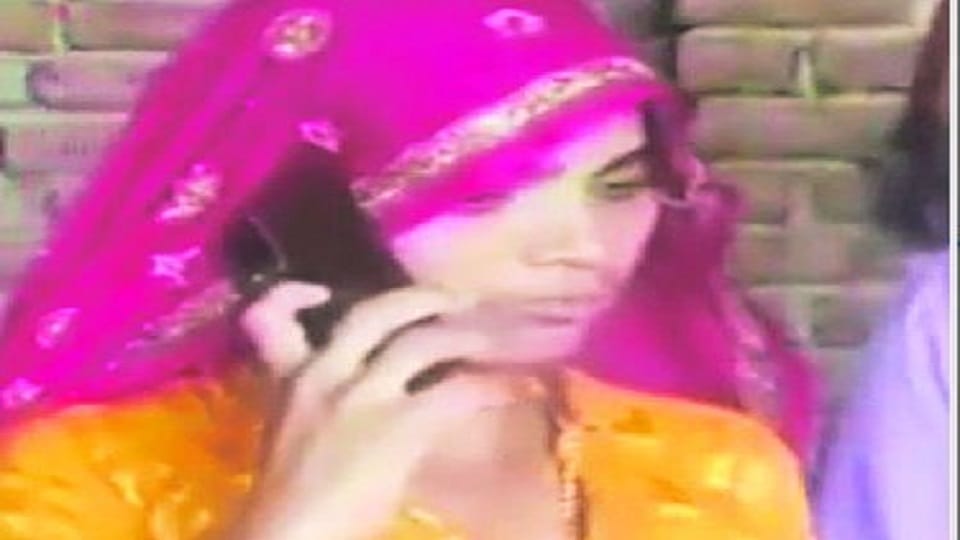 Bharatpur MP Ranjita Koli spoke to Sundari Devi heroic wife of Jitram Gurjar