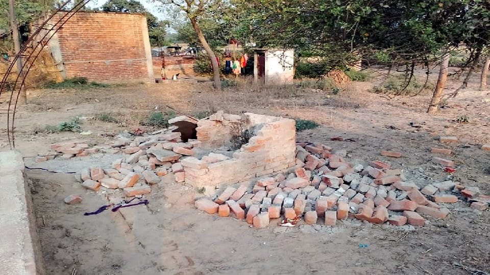 Villagers broke government toilets after child death in lakhimpur kheri