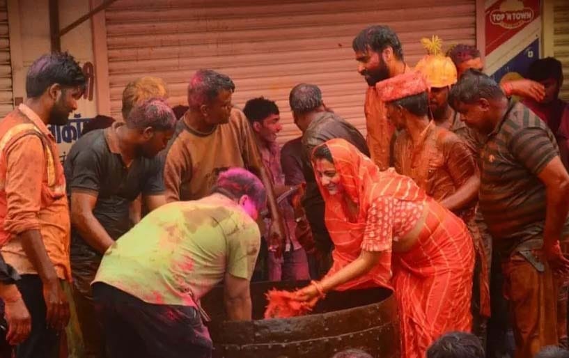 MP News: Holi is not over yet, tomorrow Holi of husband and wife will be celebrated in Ujjain