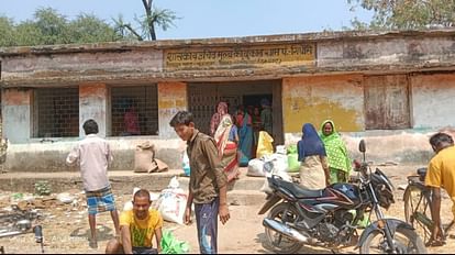 chhattisgarh sarpanch husband order no ration without donation in korba