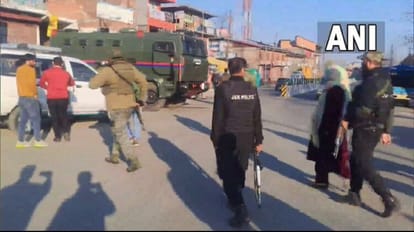 Jammu: अनंतनाग में प्रतिबंधित आतंकवादी संगठनों के प्रमुखों और सदस्यों की आतंकी गतिविधियों को लेकर NIA का छापा एनआईए का छापा