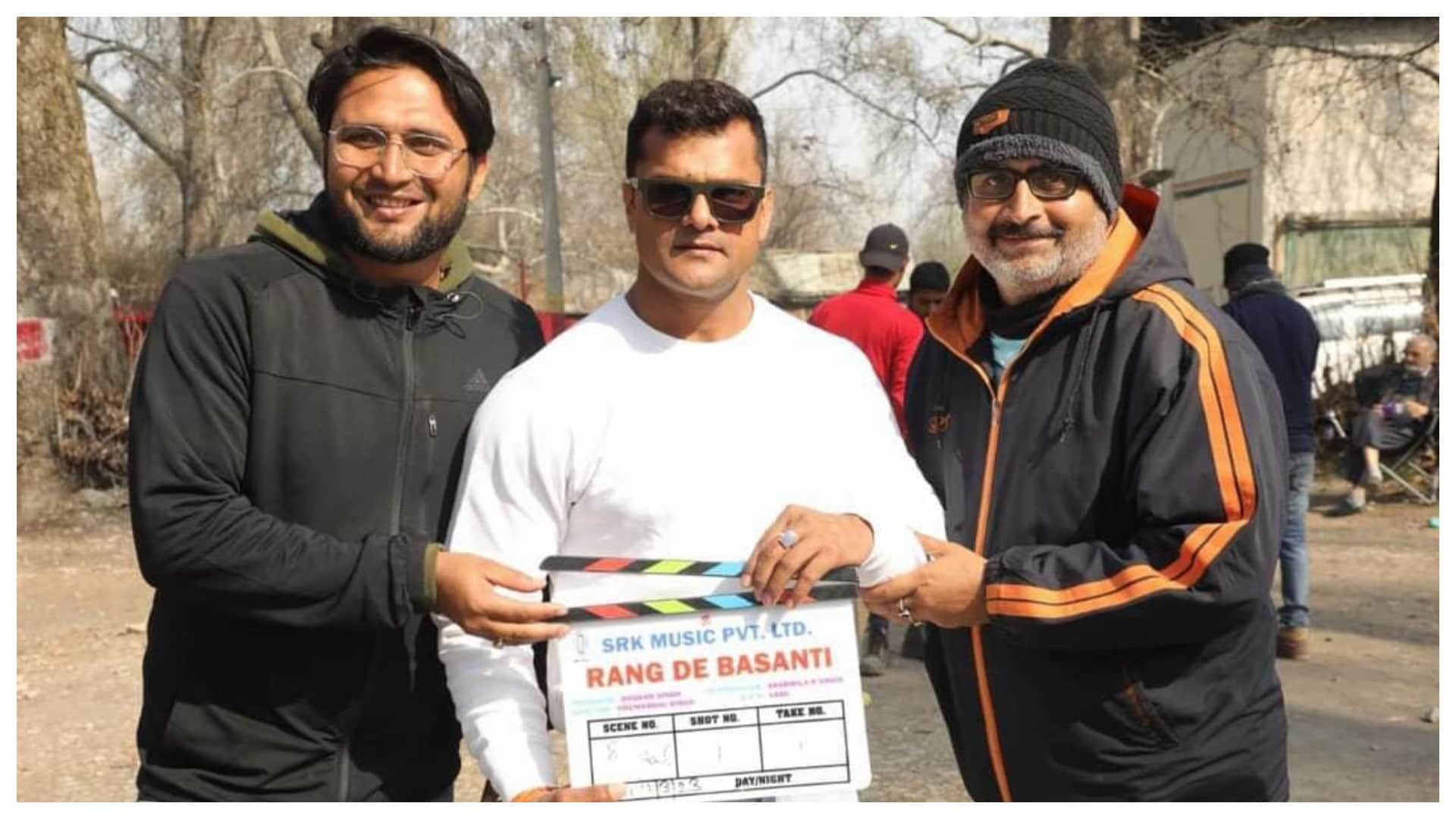 Bhojpuri Movie Rang De Basanti Team reached Kashmir Actress Rati Pandey is ready to debut in industry