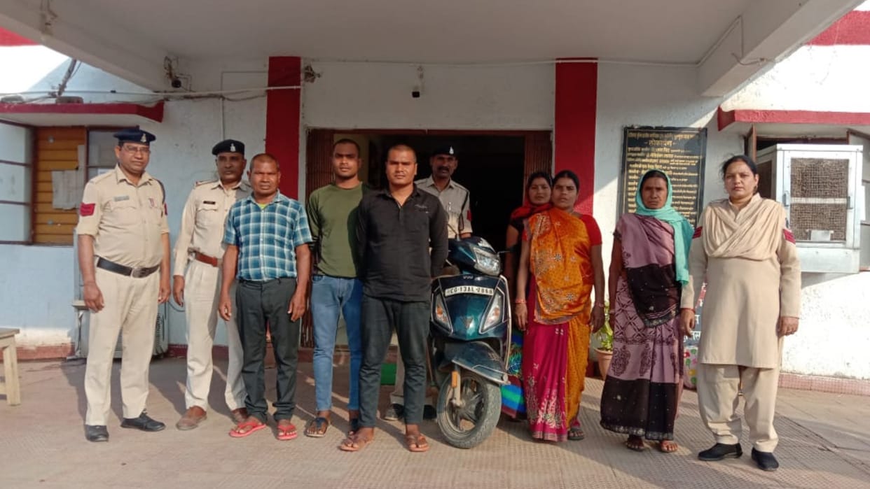 husband strangled wife who became mother 19 days ago for dowry in janjgir-champa