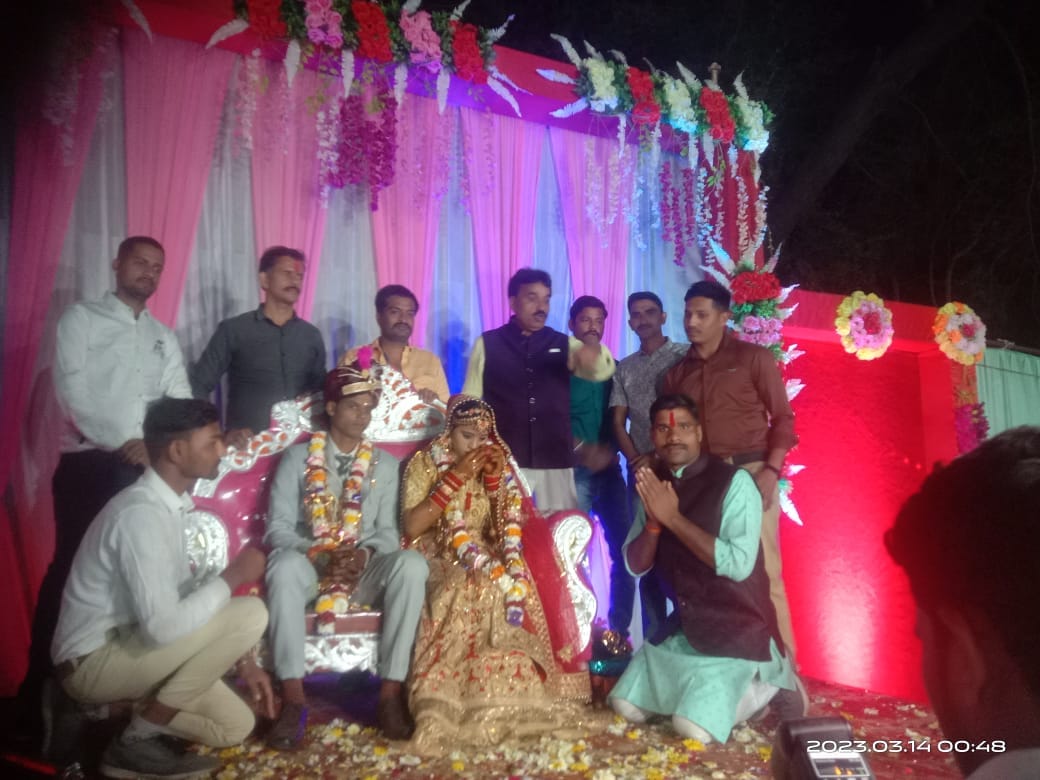 MP News: Damoh police sent off the poor daughter of the village with pomp, took full responsibility of marriag
