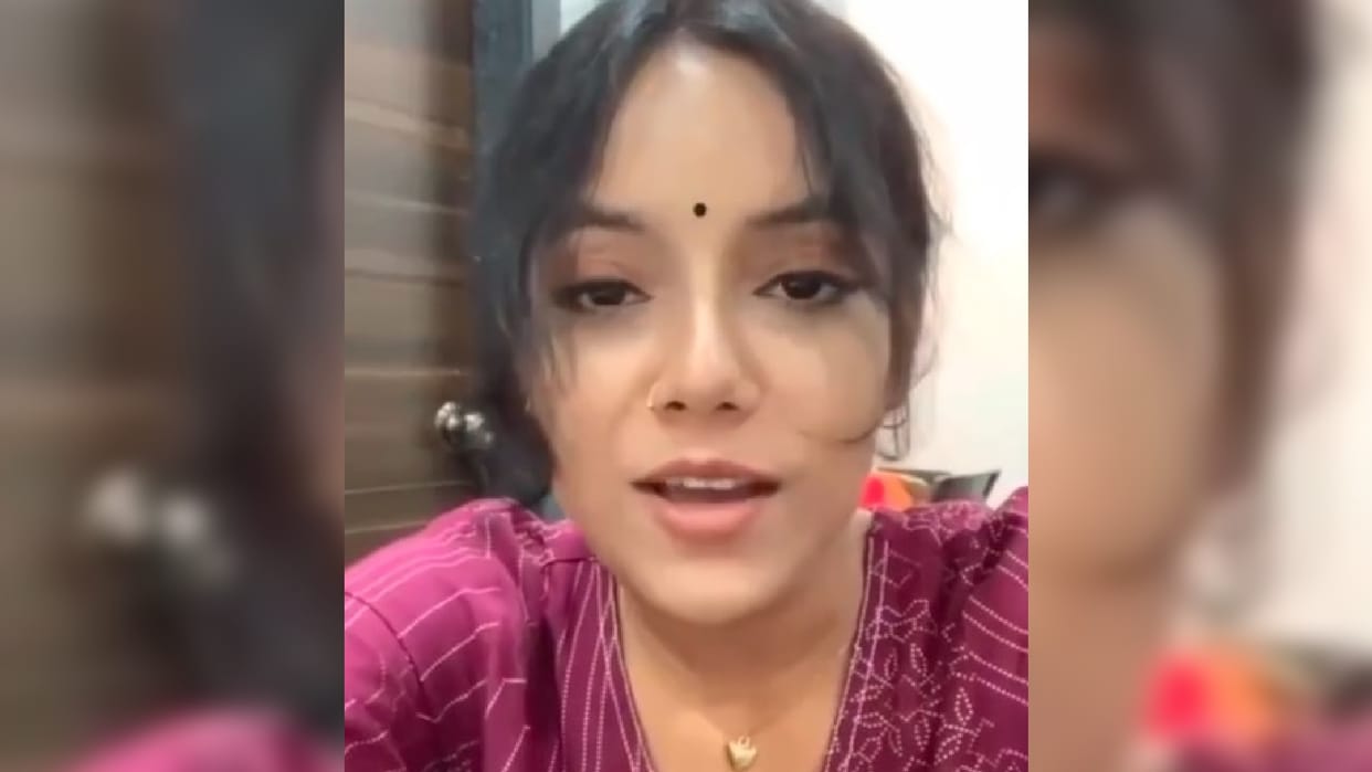 Funny Viral Video girl searching for husband on internet after holi party