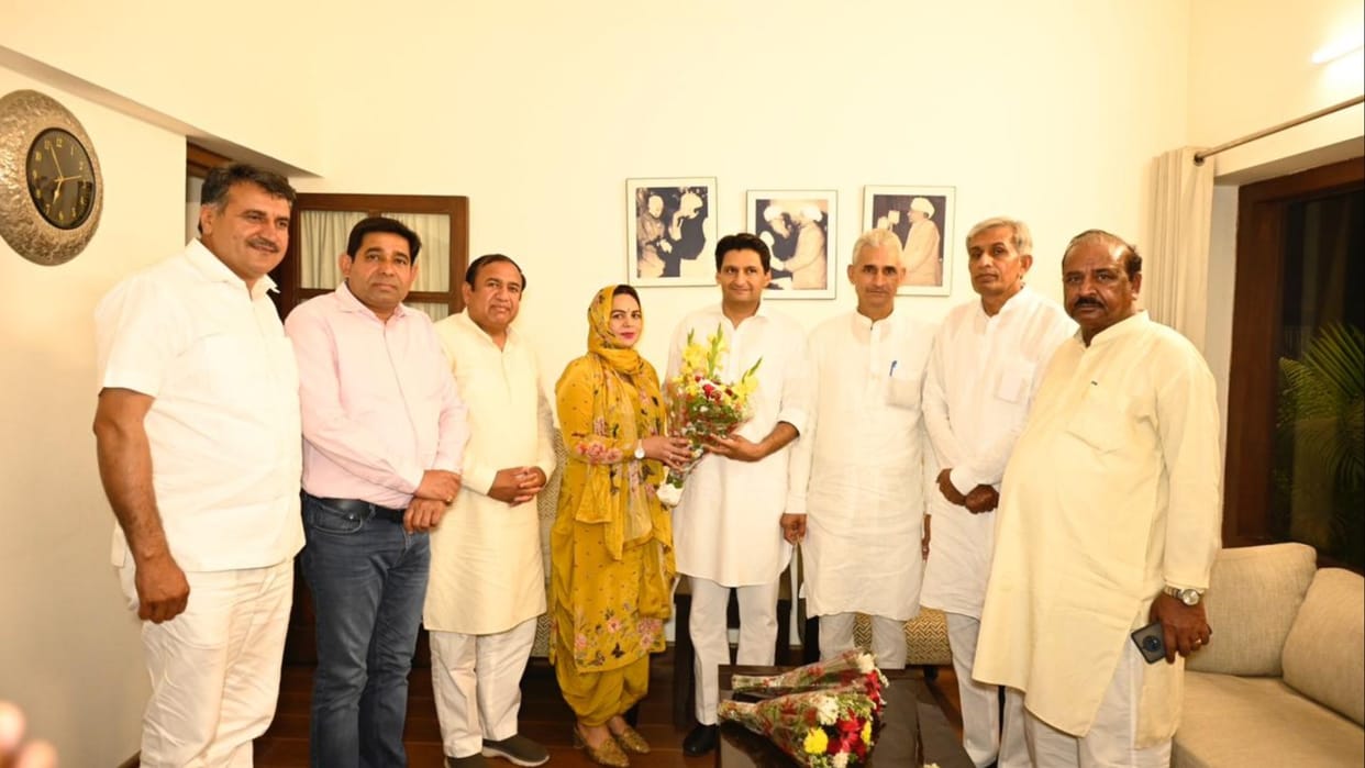 JJP District President and BJP Mahila Morcha District President from Sonipat joined Congress