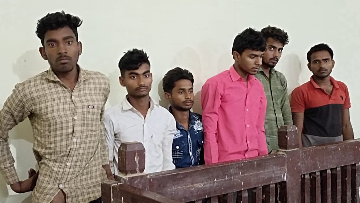 Cousins gang raped in Fatehpur, accused molested four girls, beat them with belt and snatched mobile