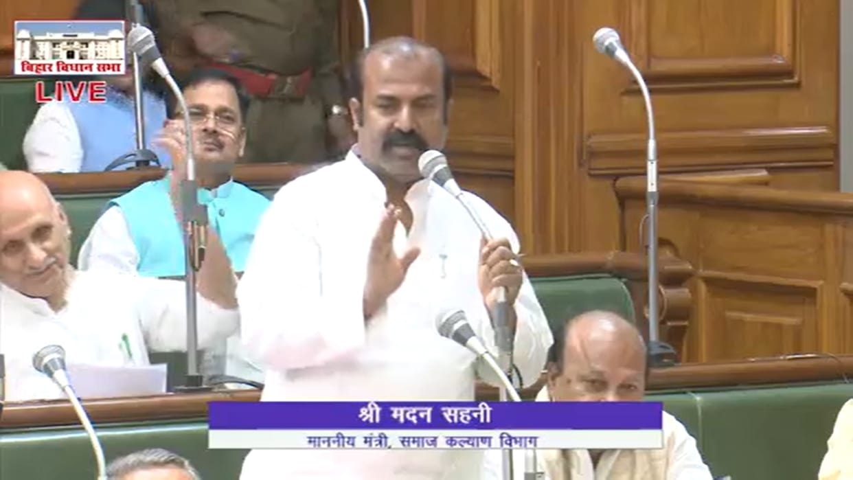 Bihar Vidhan Sabha: On the question of women MLA, Nitish Kumar Minister got trapped by speaking here and there