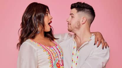 Priyanka Chopra Husband Nick Jonas plays holi With His Car rolls royce Video Viral