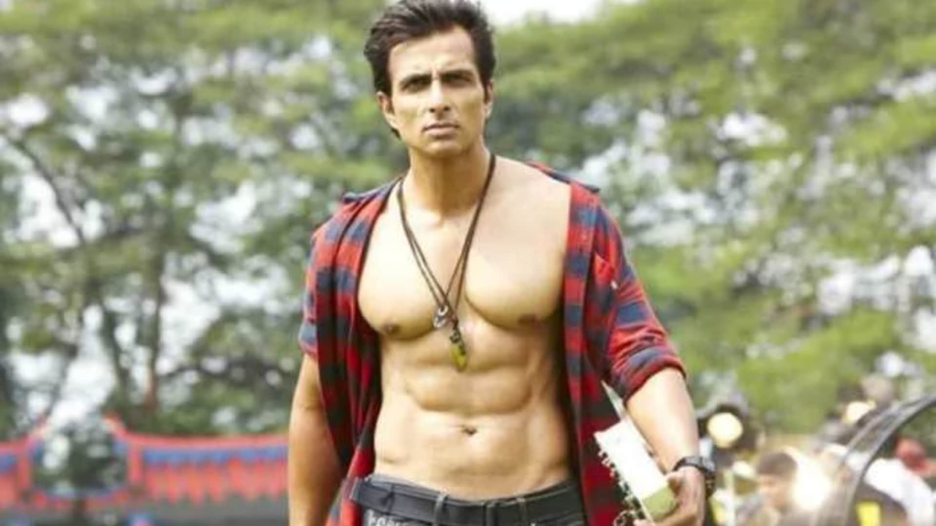 Sonu Sood Reacts To Post By Man Whose Father Is Need Of Urgent Heart Surgery In Delhi AIIMS post goes viral