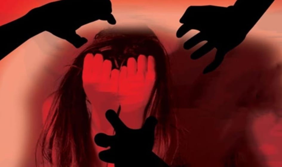 gang misdeed with girl in banda uttar pradesh