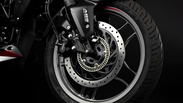 Bajaj Pulsar NS200 Review: कैसी है बजाज पल्सर एनएस200 बाइक, फीचर्स, कीमत से लेकर जानें सबकुछ bajaj pulsar ns200 2023 review, know full details with features price ride quality