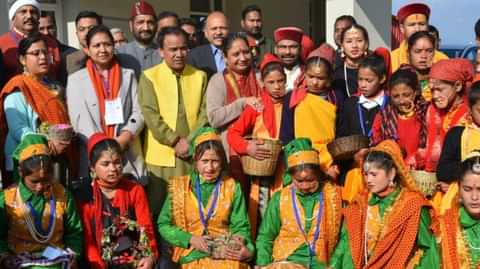 विधानसभा अध्यक्ष ऋतु खंडूडी ने बच्चों के साथ मनाया फूलदेई उत्सव