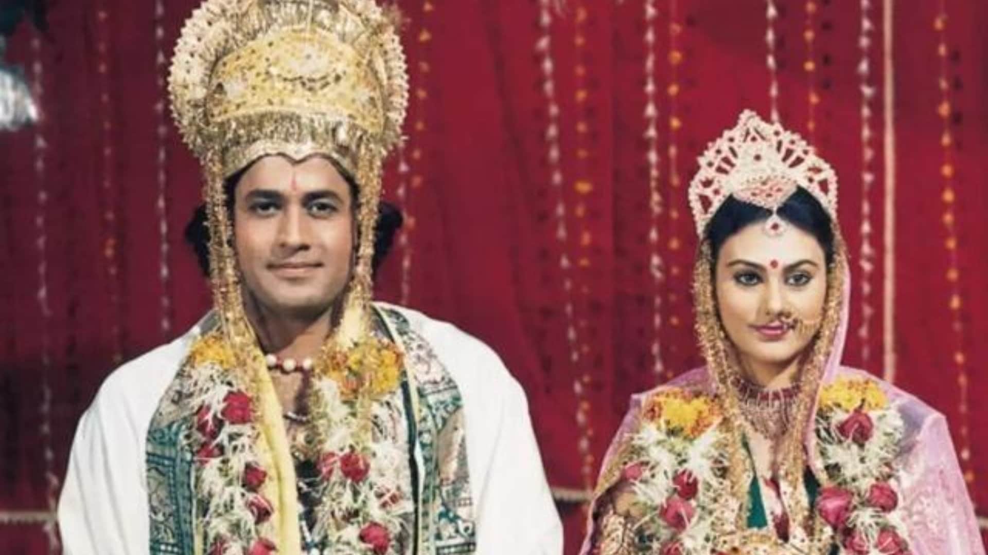 Amid Adipurush Controversy Deepika Chikhlia Sita Look From ramayana Serial Goes Viral on Social Media