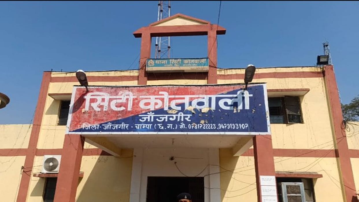 Murder accused jumped in front of train and died