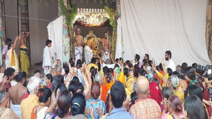 Lord Godarangmannar will give darshan to devotees in divine sandalwood chariot In Mathura