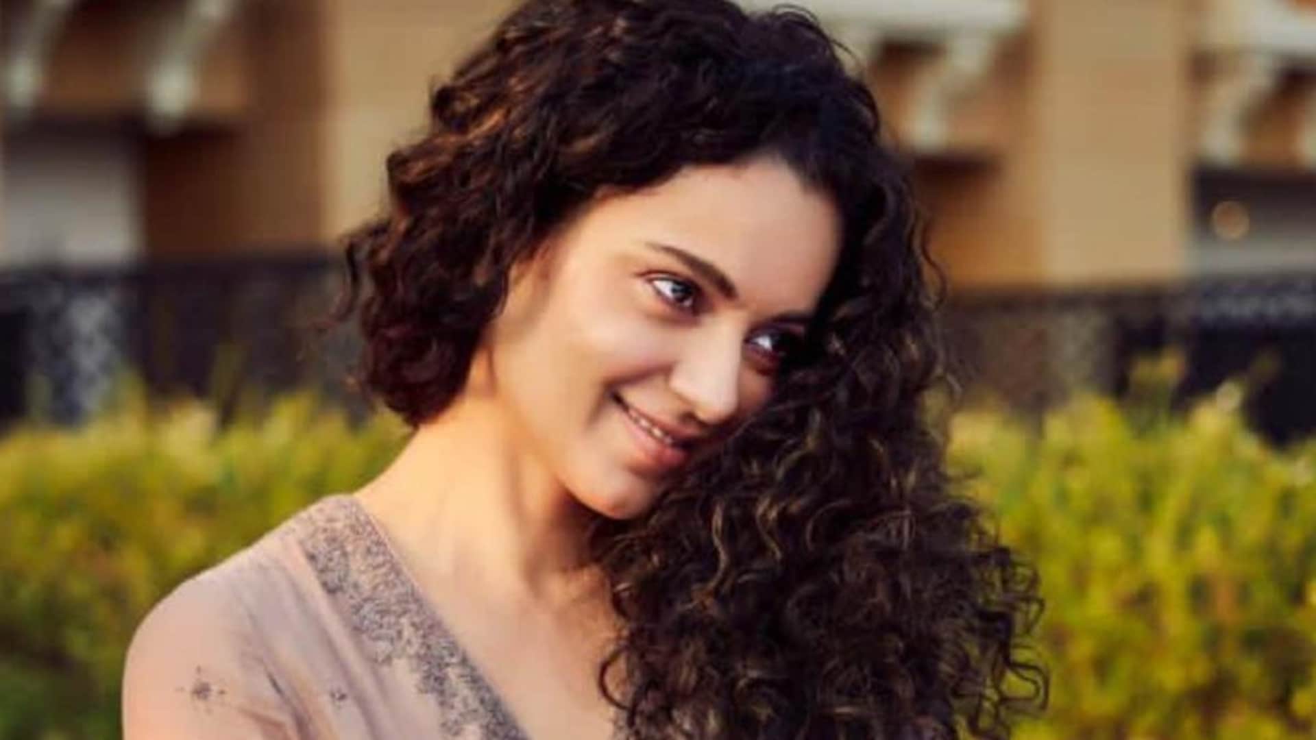 Kangana Ranaut Wraps Chandramukhi 2 Shooting Shared Photos and Heart touching note for Raghava Lawrence