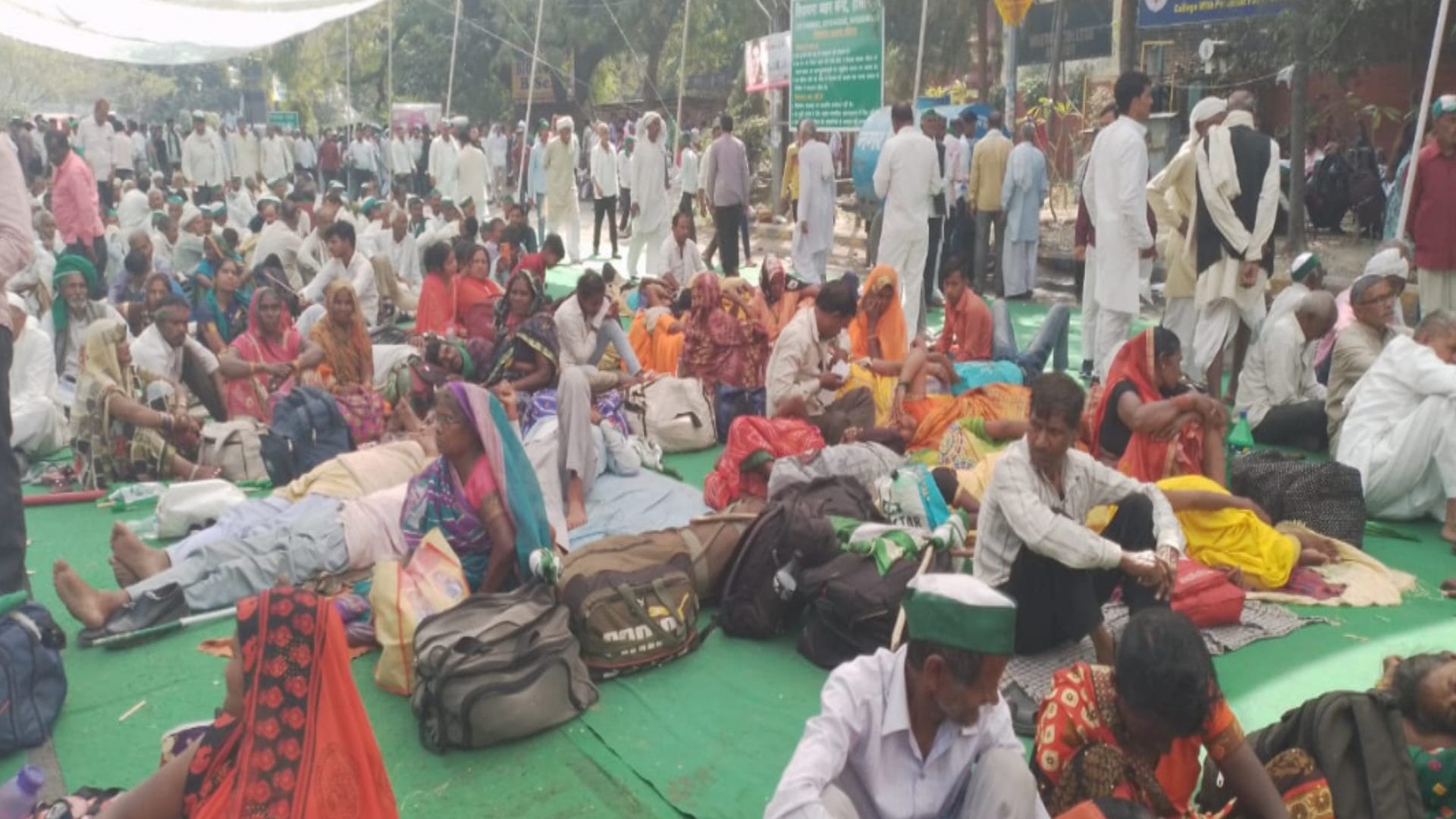 UP: farmers were adamant on demanding arrest of GMs of Simbhaoli, Milakpur and Modinagar sugar mills