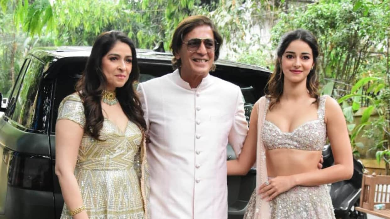 Alanna Panday sangeet ceremony see Ananya Panday chunky panday Vidyut Jammwal gauri khan maheep kapoor looks
