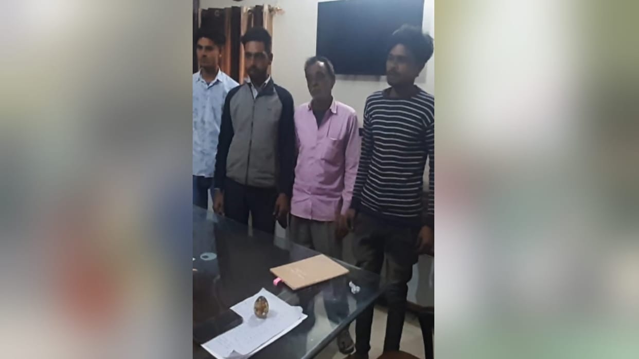 Saharanpur : Gangster Mutanjir has surrendered in the police station due to fear of encounter