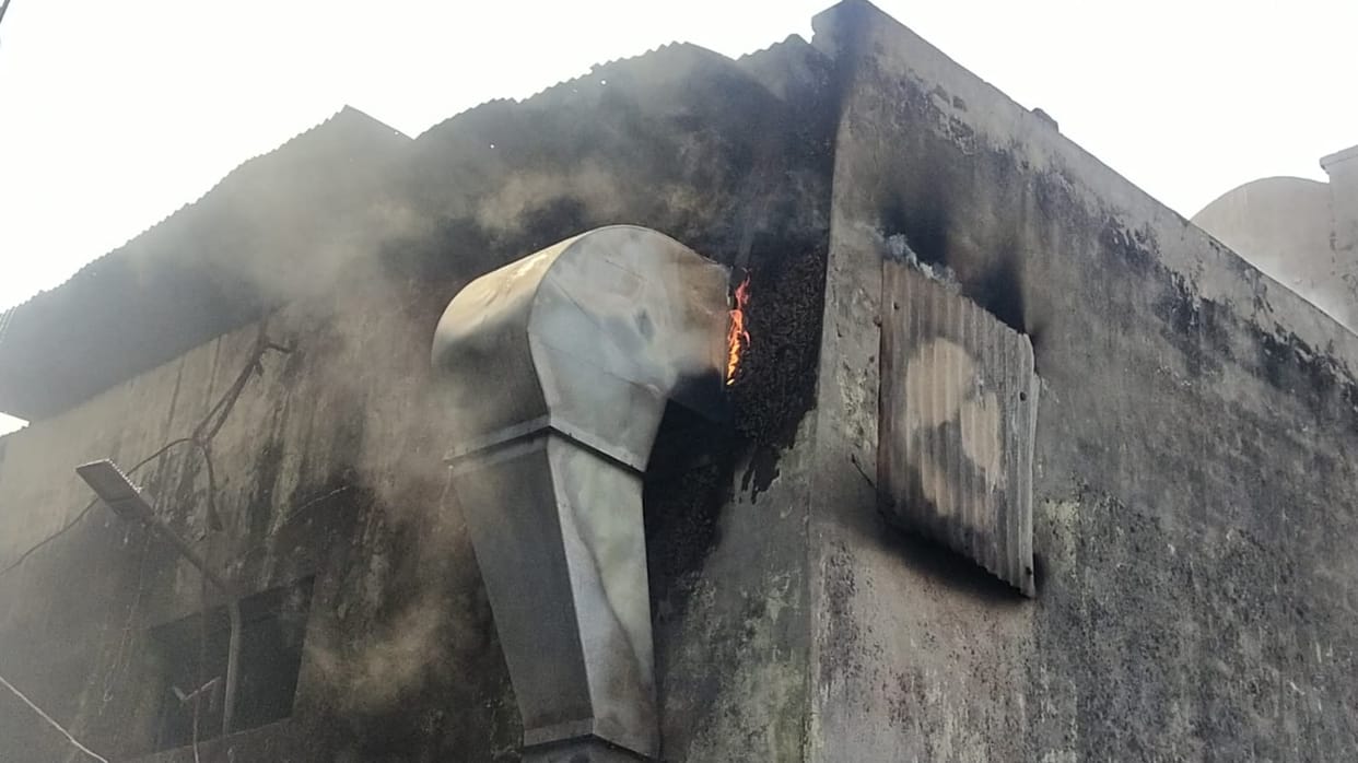Meerut: Fierce fire broke out in cylinder factory, For labour Narrow escape