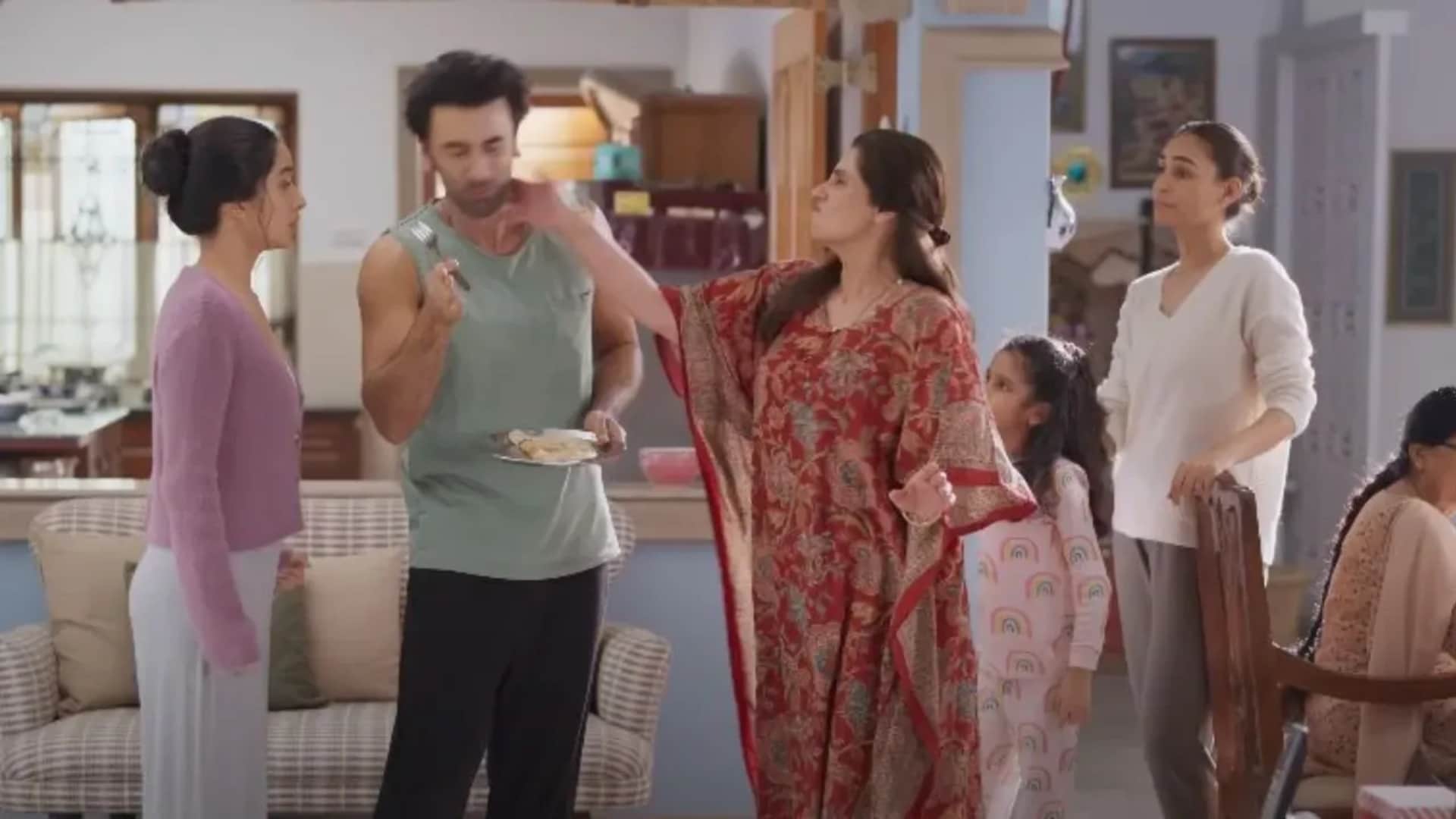 Box office report tu jhoothi main makkar pathaan mrs Chatterjee vs Norway zwigato Friday collection
