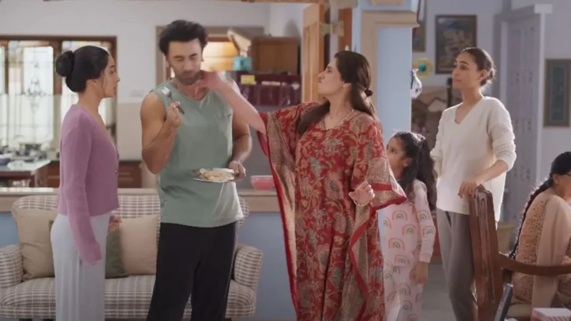 Ranbir kapoor Slapped by Dimple Kapadia on the Set of Tu Jhooti Main Makkaar Know the Reason here