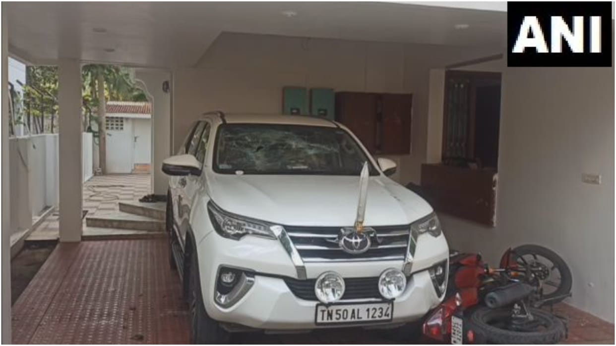 Tamil Nadu DMK Rajya Sabha MP Tiruchi Siva house car have been attacked Investigation is going on Updates