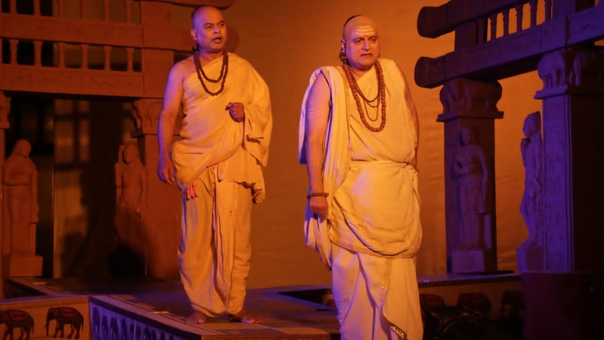 Vikram Natya Samaroh begins with Manoj Joshi's Chanakya in Ujjain