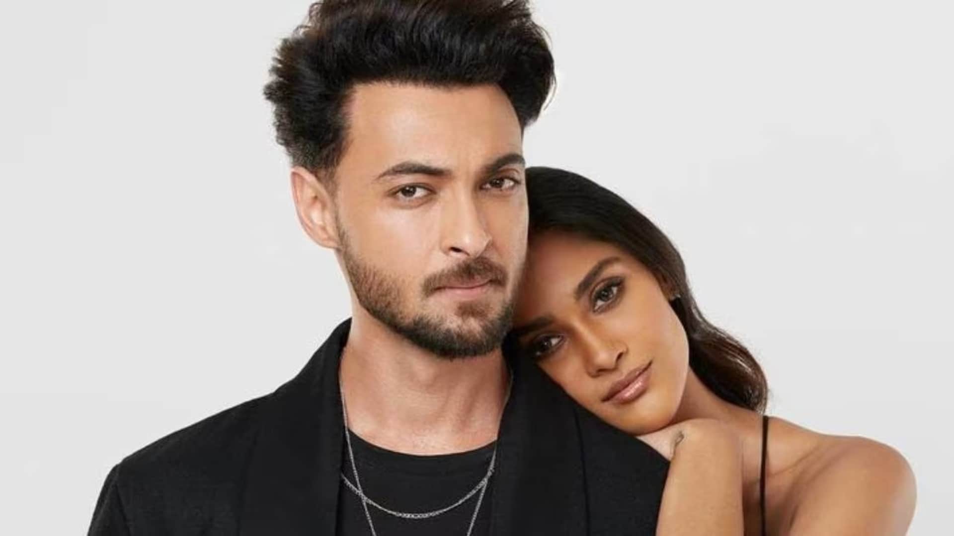 Ruslaan song Pehla Ishq OUT Aayush Sharma and Sushrii Mishraa chemistry Tremendous in the music video