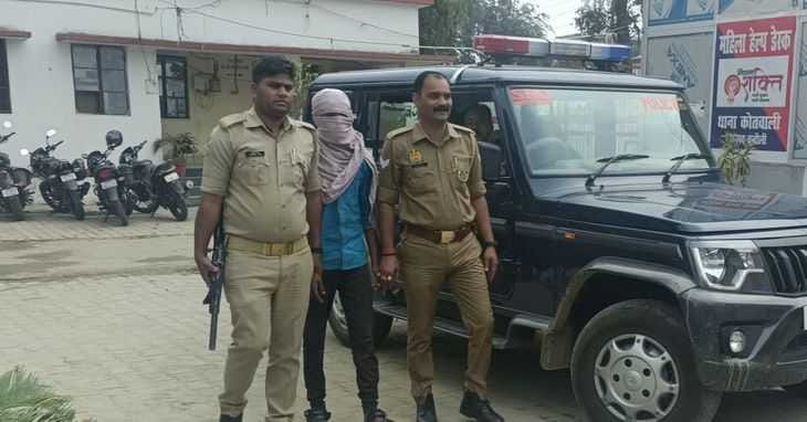 Rape with 7 years old girl sleeping in house in chandauli Police caught accused teenager