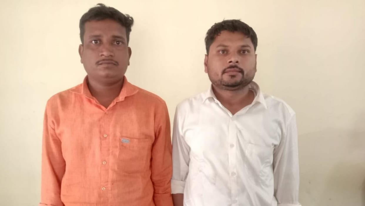 chhattisgarh bike riders enter ntpc colony by showing fake pistol in korba