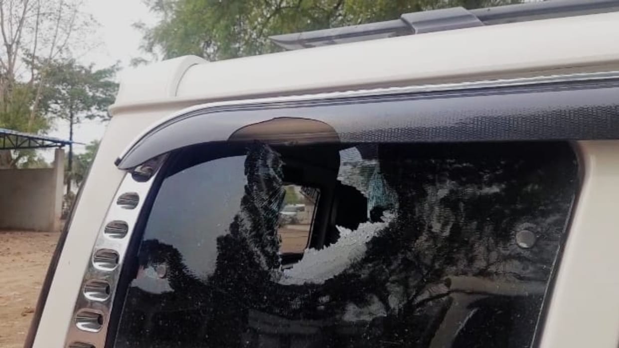 reserve Inspector vandalized vehicles parked in bilaspur police line