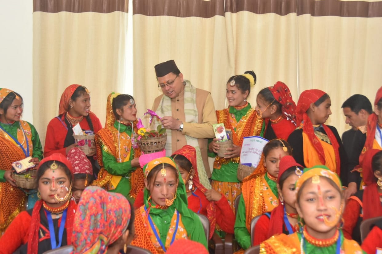 Phooldei 2023 CM Dhami celebrated Folk festival Phooldei with children in Bhararisain watch photos