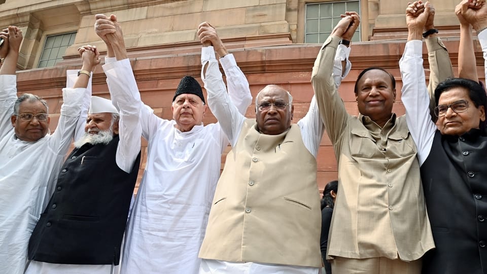 Farooq Abdullah led delegation visits ECI to seek elections in jammu kashmir