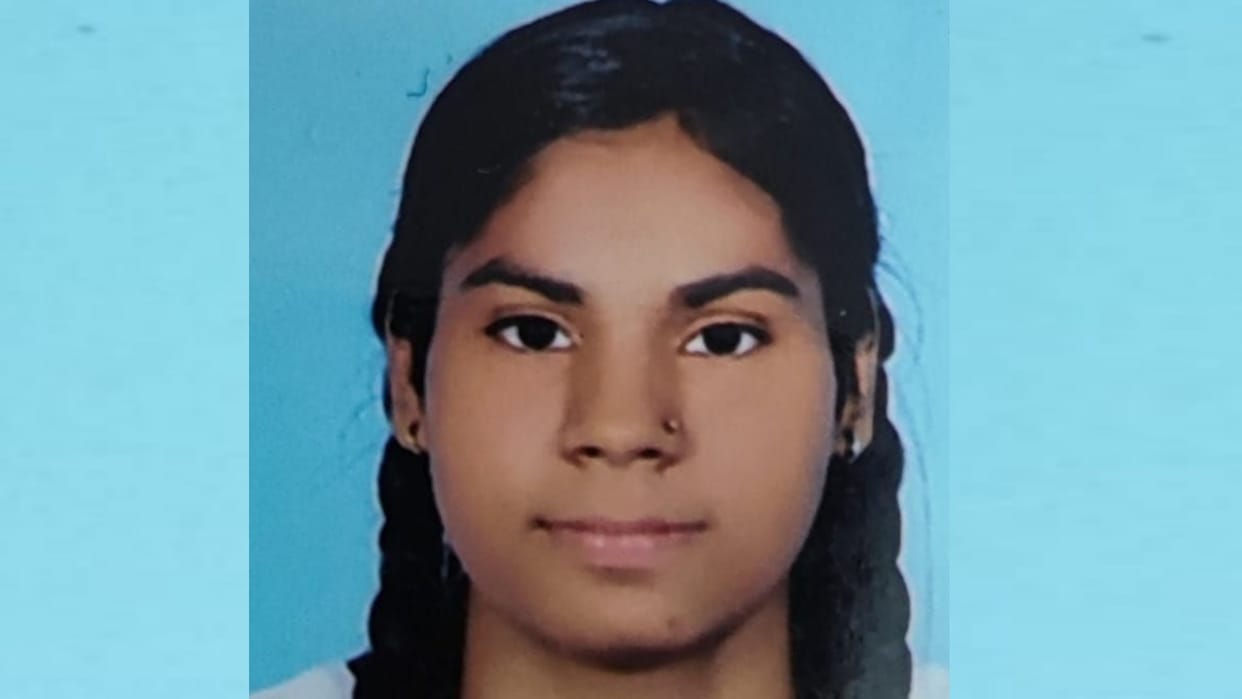 Student commited suicide, fir on principoal and teachers
