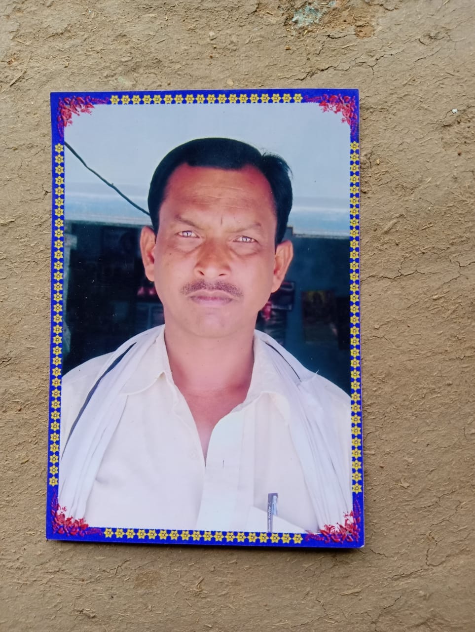 Painful death due to collision of bike rider shopkeeper, three people lost their lives here a year ago