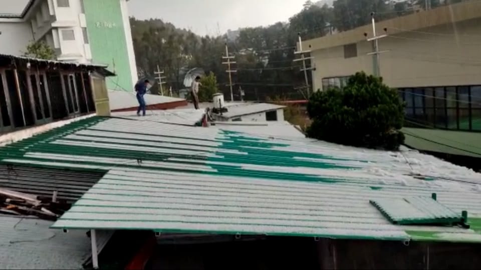 Uttarakhand Weather: Heavy Rainfall and Hailstorm in Mussoorie Like Snowfall Photos