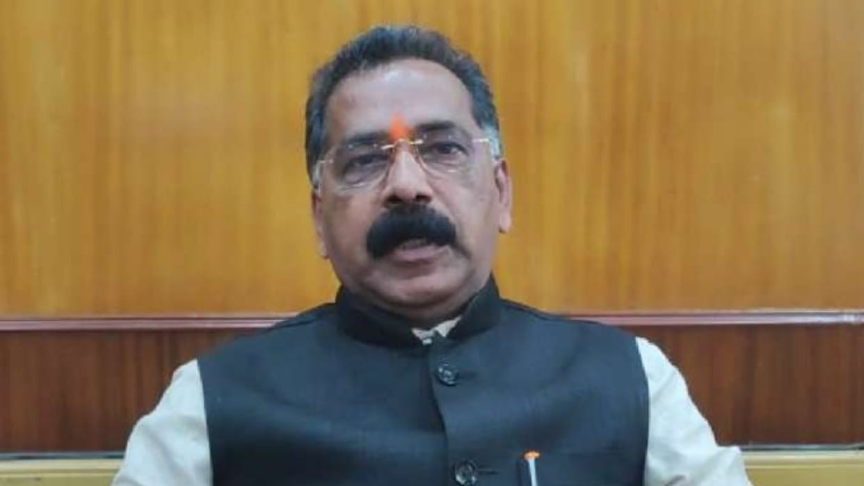 Anti-corruption bureau (ACB) has served a notice to Uddhav Thackeray faction MLA Rajan Salvi's family