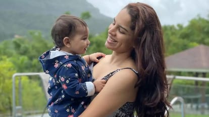 Kumkum Bhagya Actress shikha talks about her mental health through social media post