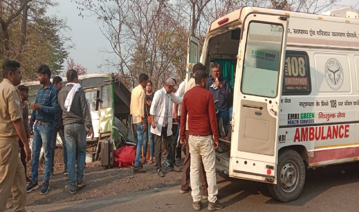 Villagers made hostage ambulance that brought dead body of young man from Mumbai to Sonbhadra