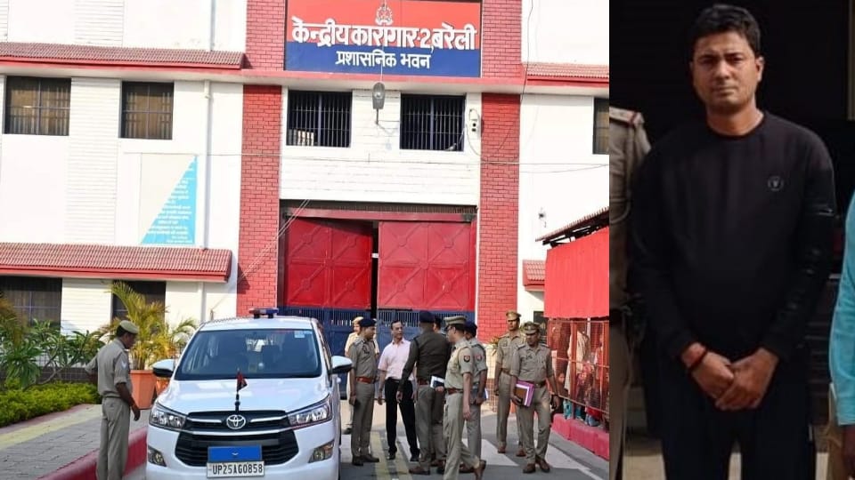 Umesh Pal Murder Case Constable Shivhari used to meet Ashraf with the permission of jail officers