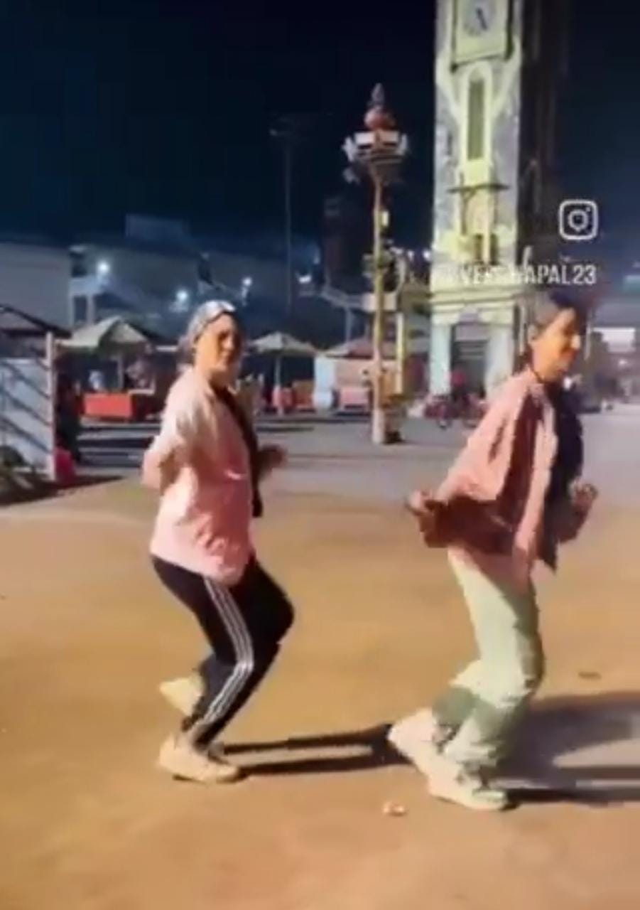 Haridwar Reel viral on social media Police engaged in search of girls making reels on Harki Paidi