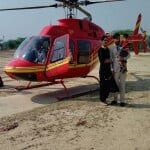 हेलीकॉप्टर से दुल्हन लेकर पहुंचा दुल्हा