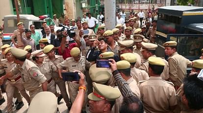 Irfan Solanki Case: इरफान बोले- परिवार को परेशान न करो, मैं इस्तीफा देने को तैयार, कोर्ट में बेतहाशा रोई पत्नी इरफान सोलंकी