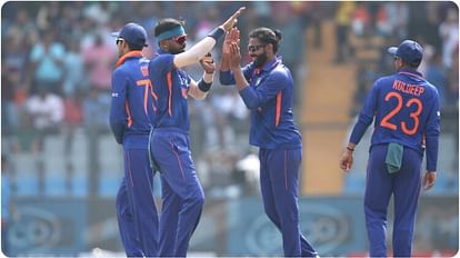 Team India: दिनेश कार्तिक ने बताया कौन है टीम इंडिया का सबसे अहम खिलाड़ी, कोहली-रोहित का नहीं लिया नाम विकेट का जश्न मनाते भारतीय खिलाड़ी