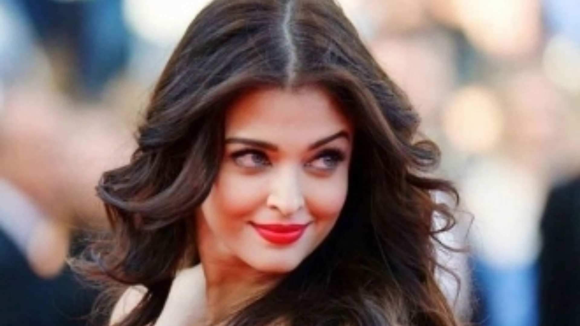 Actresses Replaced Overnight From Super Hit Films Parineeti Chopra Kareena Kapoor Aishwarya Rai