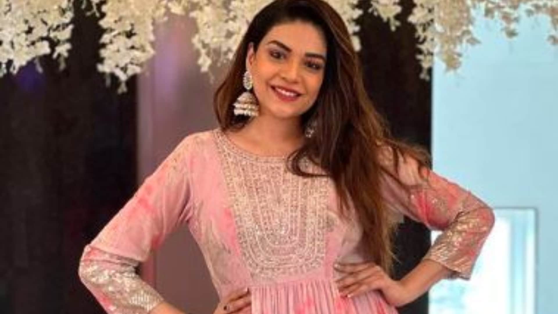 kundali bhagya anjum fakih is dating rohit actress made her relationship official by sharing beautiful photos